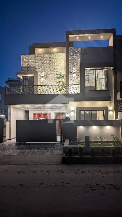 7 Marla Double Unit House For Sale