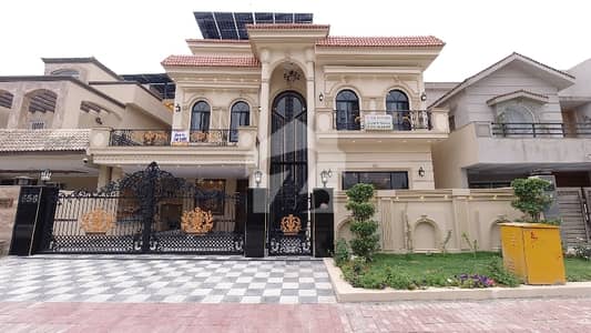 بحریہ گرینز۔ اوورسیز انکلیو - سیکٹر 6 بحریہ گرینز۔ اوورسیز انکلیو,بحریہ ٹاؤن فیز 8,بحریہ ٹاؤن راولپنڈی,راولپنڈی میں 5 کمروں کا 14 مرلہ مکان 7.25 کروڑ میں برائے فروخت۔ بحریہ گرینز۔ اوورسیز انکلیو - سیکٹر 6 بحریہ گرینز۔ اوورسیز انکلیو,بحریہ ٹاؤن فیز 8,بحریہ ٹاؤن راولپنڈی,راولپنڈی میں 5 کمروں کا 14 مرلہ مکان 7.25 کروڑ میں برائے فروخت۔