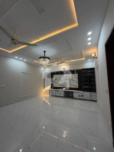 G-14/4 , Brand New Size 356 Yards Architect Design Double Storey House 6 Master Bedrooms Attached Stylish 6 Bathrooms 2 D/D 2 Tv Lounge, American Style Kitchen , Reasonable Price
