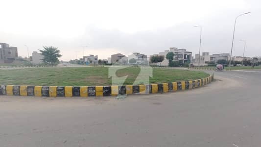 5 Marla Plot For Sale Dha 9 Town Blok B