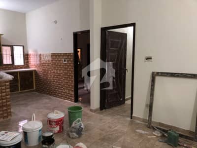 صفورا گوٹھ گلستانِ جوہر,کراچی میں 2 کمروں کا 5 مرلہ بالائی پورشن 40.0 ہزار میں کرایہ پر دستیاب ہے۔