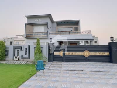 1 Kanal House For Sale 5 Beds 80 Feet Road