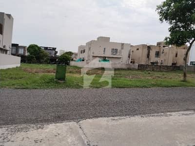 1 Kanal Good Location Plot For Sale Dha Phase 8 Block V