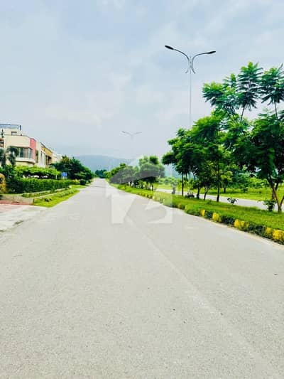 ڈی ۔ 12/3 ڈی ۔ 12,اسلام آباد میں 14 مرلہ رہائشی پلاٹ 12.6 کروڑ میں برائے فروخت۔