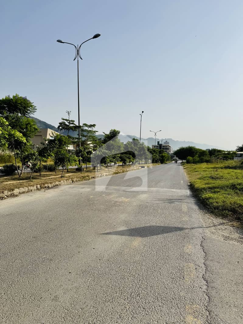 60x90 PLOT FOR SALE VIP LOCATION 60x90 PLOT FOR SALE VIP LOCATION