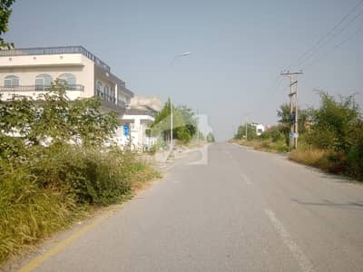 انجنیئرز کوآپریٹو ہاؤسنگ ڈی ۔ 18,اسلام آباد میں 10 مرلہ رہائشی پلاٹ 80.0 لاکھ میں برائے فروخت۔ انجنیئرز کوآپریٹو ہاؤسنگ ڈی ۔ 18,اسلام آباد میں 10 مرلہ رہائشی پلاٹ 80.0 لاکھ میں برائے فروخت۔