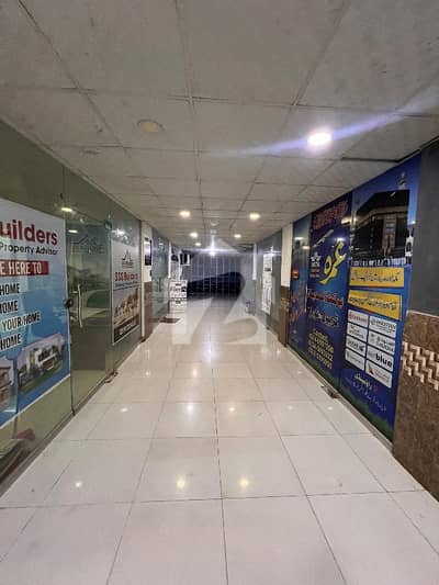 A Modern, Fully Equipped Clinic Is Available For Rent In The Prestigious Adyala Tower This Is An Exceptional Opportunity For Medical Professionals Looking To Establish Or Expand Their Practice In A Prime, Easily Accessible Location