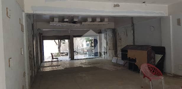 Prime Location A Club Of 4 Shops for rent