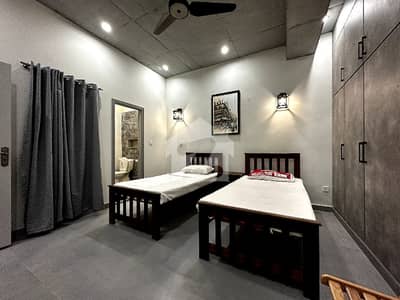 1 FULLY FURNISHED BEDROOM AVAILABLE FOR RENT ON SHARING BASES