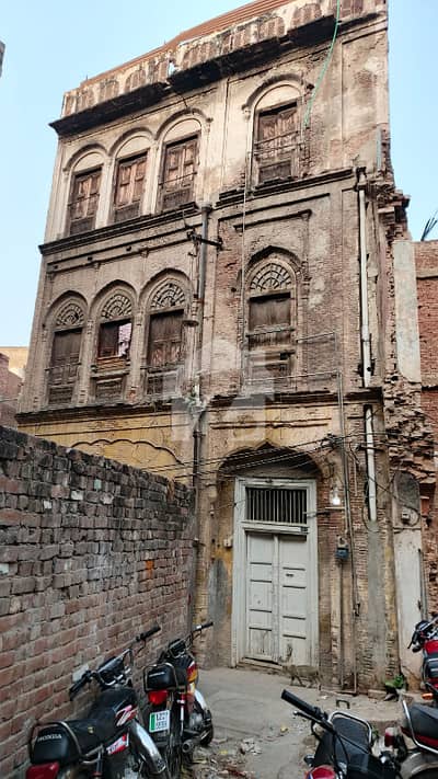 Prime 4 Marla House For Sale Sheranwala Gate, Azam Cloth Market