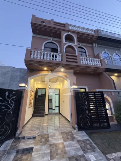 الحفیظ گارڈن جی ٹی روڈ,لاہور میں 3 کمروں کا 3 مرلہ مکان 1.4 کروڑ میں برائے فروخت۔