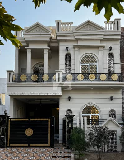 سٹی ہاؤسنگ سوسائٹی - بلاک اے ایکسٹینشن سٹی ہاؤسنگ سوسائٹی,سیالکوٹ میں 4 کمروں کا 5 مرلہ مکان 1.35 لاکھ میں کرایہ پر دستیاب ہے۔