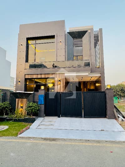 5 Marla Brand New Luxury House Available For Sale