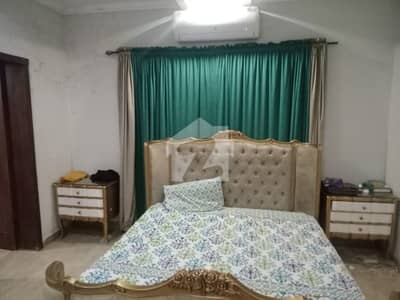 ڈی ایچ اے فیز 4 ڈیفنس (ڈی ایچ اے),لاہور میں 1 کنال کمرہ 42.0 ہزار میں کرایہ پر دستیاب ہے۔