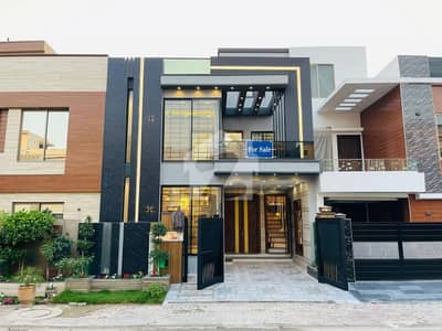 Urgent For Sale House Bahria Town Lahore Prime Location