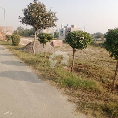 Hot Location Plot For Sale on investor Rate Hot Location Plot For Sale on investor Rate