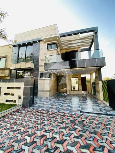10marla Luxry Most Demanding House Available In Bahria Town