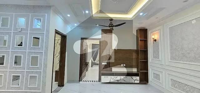 Upper Portion Of 10 Marla House Available For Rent In Bahria Town Lahore Upper Portion Of 10 Marla House Available For Rent In Bahria Town Lahore