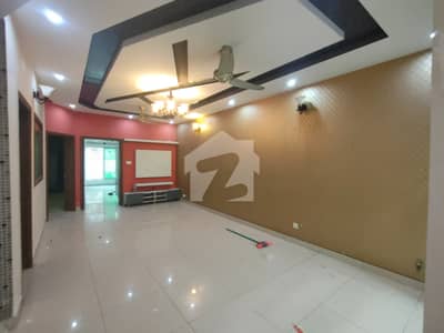 10 Marla Ground Portion Available For Rent In Bahria Town Phase 3