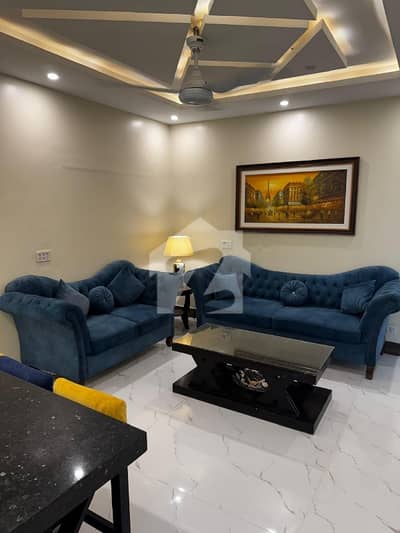 Furnished 1 Bedrooms Lounge Kitchen With Garden Area
