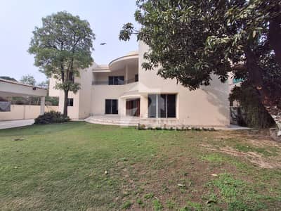 ڈی ایچ اے فیز 3 ڈیفنس (ڈی ایچ اے),لاہور میں 6 کمروں کا 2 کنال مکان 14.0 کروڑ میں برائے فروخت۔