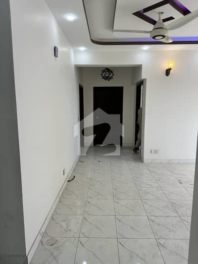 Royal Tower Apartment For Rent