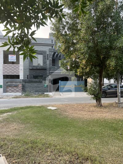 Luxury ( Park-Facing ) 8 Marla House For Sale Bahria Orchard Phase 2, Lahore Luxury ( Park-Facing ) 8 Marla House For Sale Bahria Orchard Phase 2, Lahore