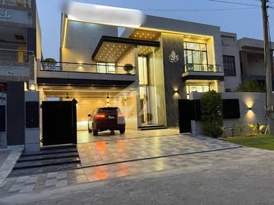 Buy your ideal 1 Kanal House in a prime location of Valencia Housing Society