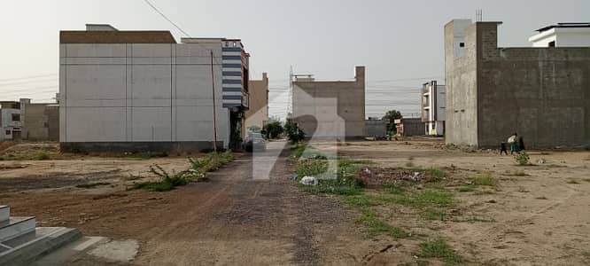 سعدی گارڈن - بلاک 3 سعدی گارڈن,سکیم 33,کراچی میں 3 کمروں کا 5 مرلہ مکان 1.5 کروڑ میں برائے فروخت۔