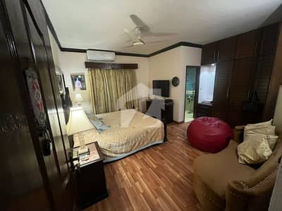 10 Marla Independent House Brand New Modern House For Rent