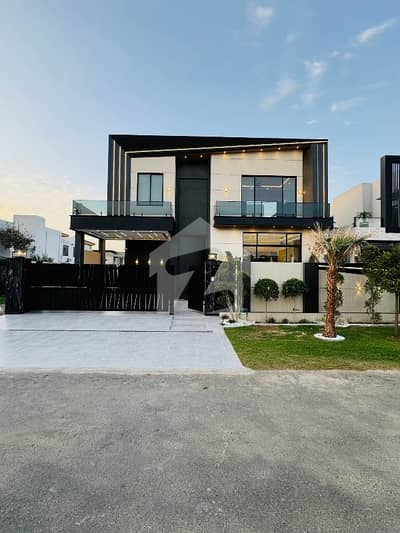 Exceptional 1 Kanal Luxury House For Sale | Nespak Phase 3