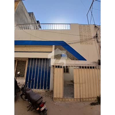 صفورا گوٹھ گلستانِ جوہر,کراچی میں 6 کمروں کا 5 مرلہ بالائی پورشن 70.0 ہزار میں کرایہ پر دستیاب ہے۔
