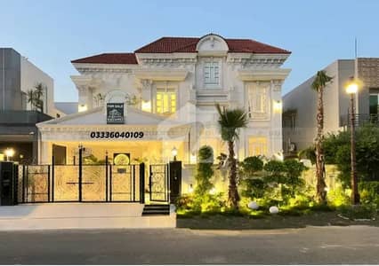 20 Marla House Up For Sale In Model Town