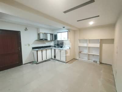 Three Bedroom Unfurnished Apartment Available For Rent In Bahria Town Safari Villas One Qj Heights