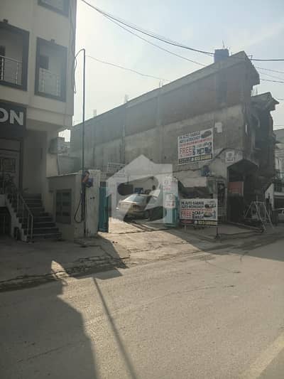 10 Marla Ideal Location Commercial Plot For Sale.