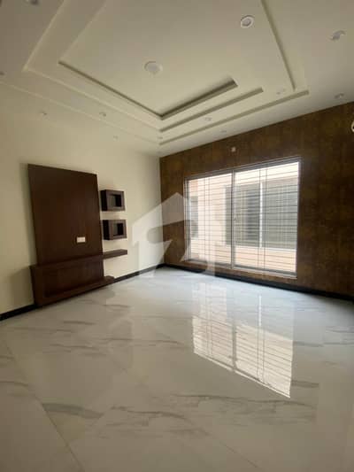 JOHAR TOWN BLOCK F2 10 MARLA HOUSE FOR SALE
