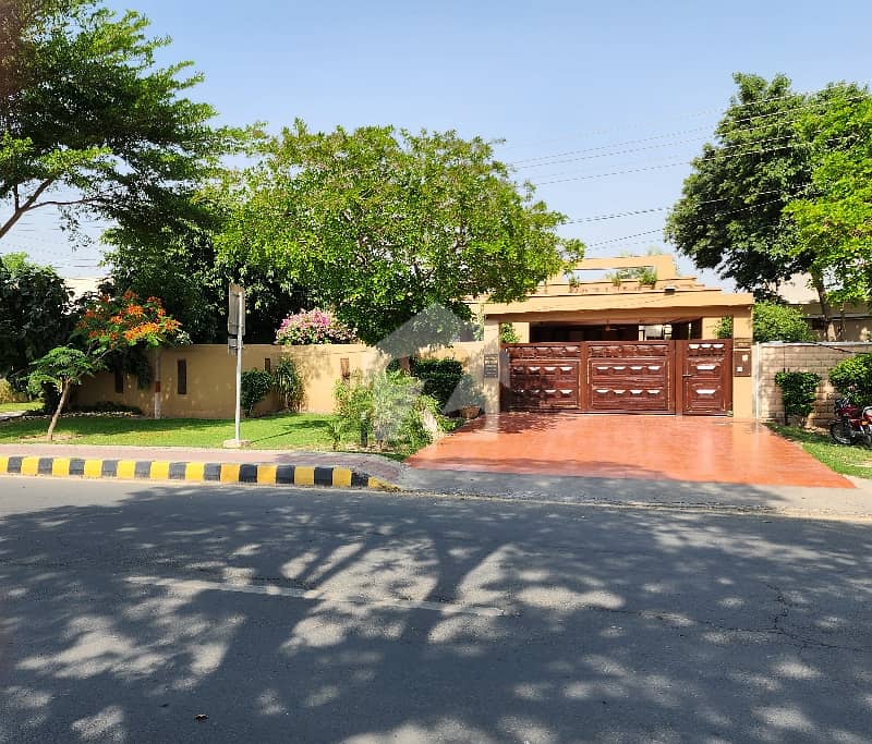 Luxury Corner House Is For Sale Luxury Corner House Is For Sale