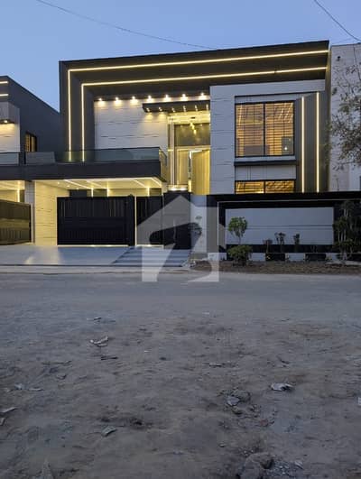 IEP Town, Lahore 1 Kanal Modern House For Sale This Brand-New, Luxury Residence Is Now Available In IEP Town, Strategically Located Near Valencia Town, Lahore.