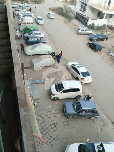 600 Gz corner Plot for sale in G-15 Islamabad