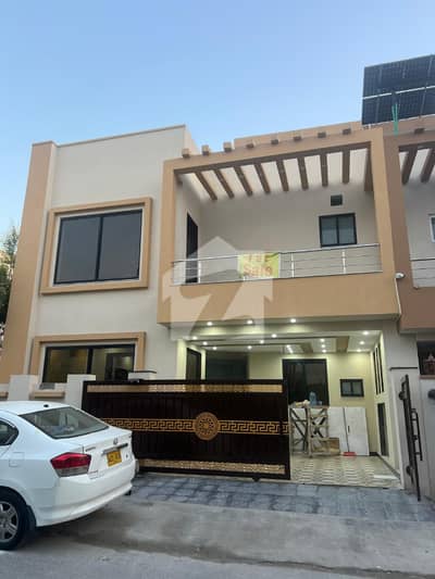 Modern 7 Marla Double Unit House for Sale Abu Bakar Block, Bahria Phase 8 Modern 7 Marla Double Unit House for Sale Abu Bakar Block, Bahria Phase 8