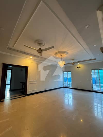 1 Kanal, 3 Bed Rooms, Beautiful Tile Flooring Portion Available For Rent.