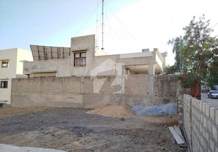 400 Sqyd Plot West Open With Boundary Wall
