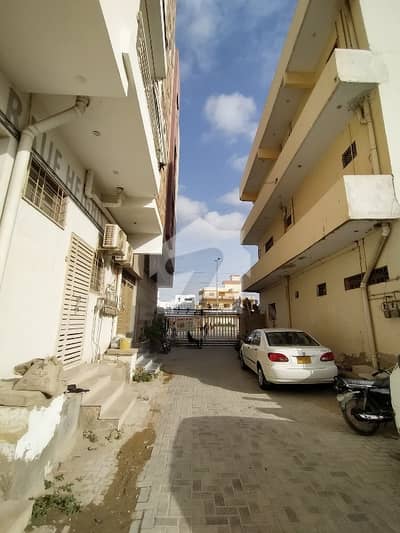 Cash Only Leased First Floor West Open Corner Executive Sqft 2 Bedroom Lounge