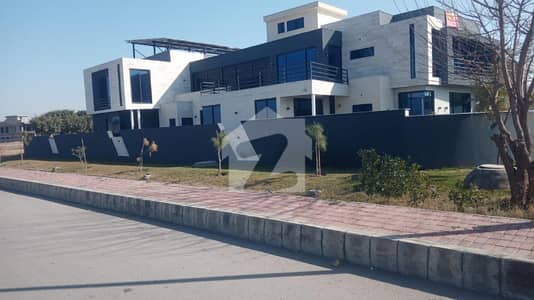 Affordable 2.5 Kanal House For Rent Affordable 2.5 Kanal House For Rent