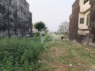 جی ۔ 15/1 جی ۔ 15,اسلام آباد میں 14 مرلہ رہائشی پلاٹ 2.78 کروڑ میں برائے فروخت۔