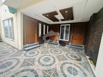 Brand New Luxury Designer House For Sale Brand New Luxury Designer House For Sale