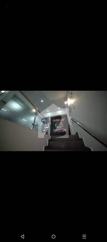 پی آئی اے مین بلیوارڈ لاہور میں 14 مرلہ Studio عمارت 22.0 کروڑ میں برائے فروخت۔