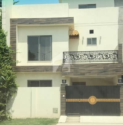 5M House For Rant Brand New Lahore Villa  Raiwaid Road