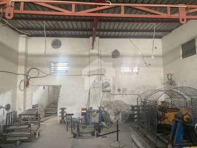 Work And Live In North Karachi Of North Karachi, A 80 Square Yards Commercial Plot Is Available
