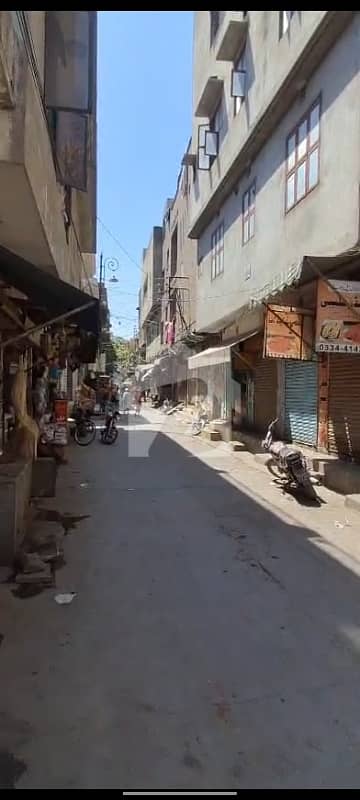 مغلپورہ لاہور میں 1 مرلہ دکان 58.0 لاکھ میں برائے فروخت۔